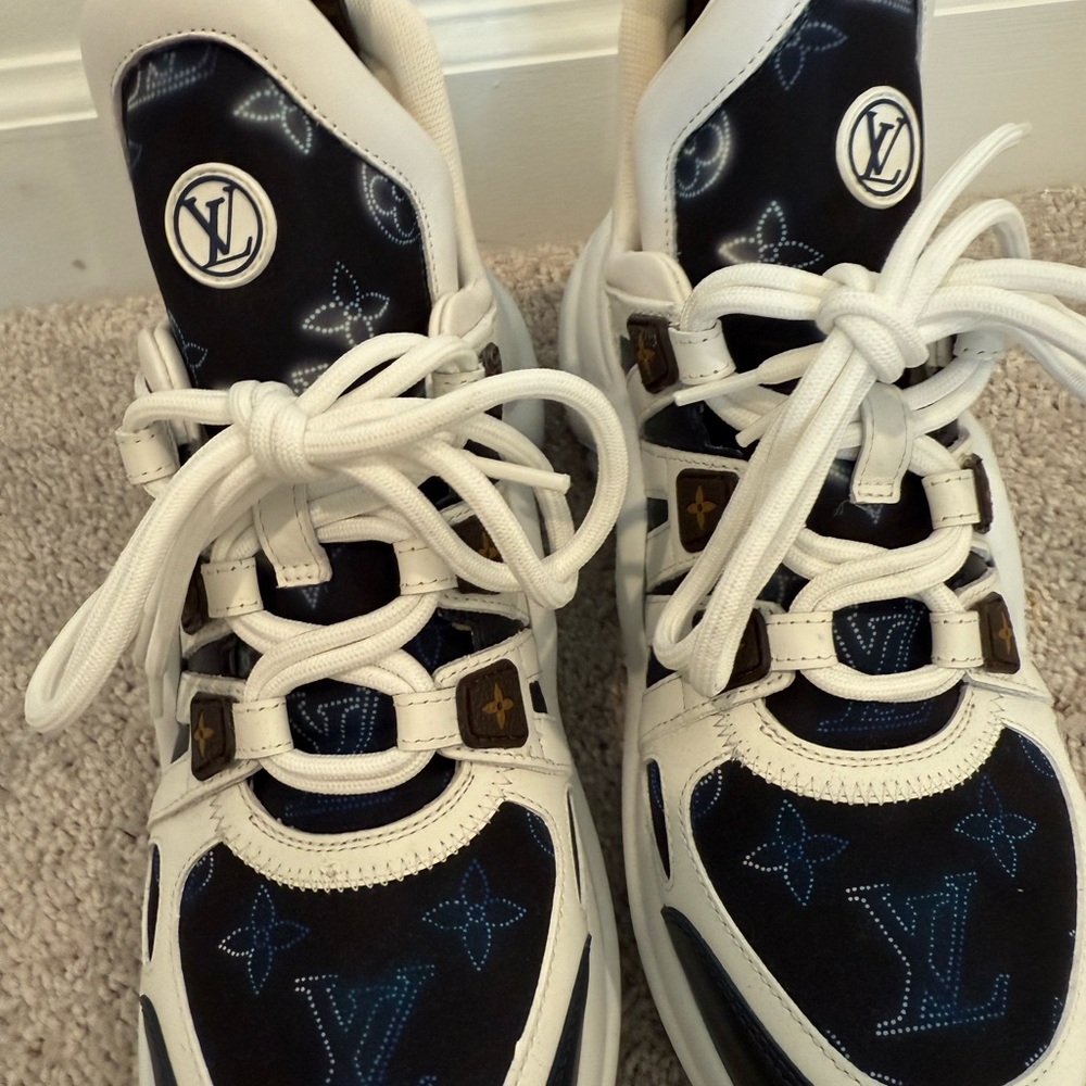 Louis Vuitton Archlight Sneakers size 38 - Picture 3 of 6